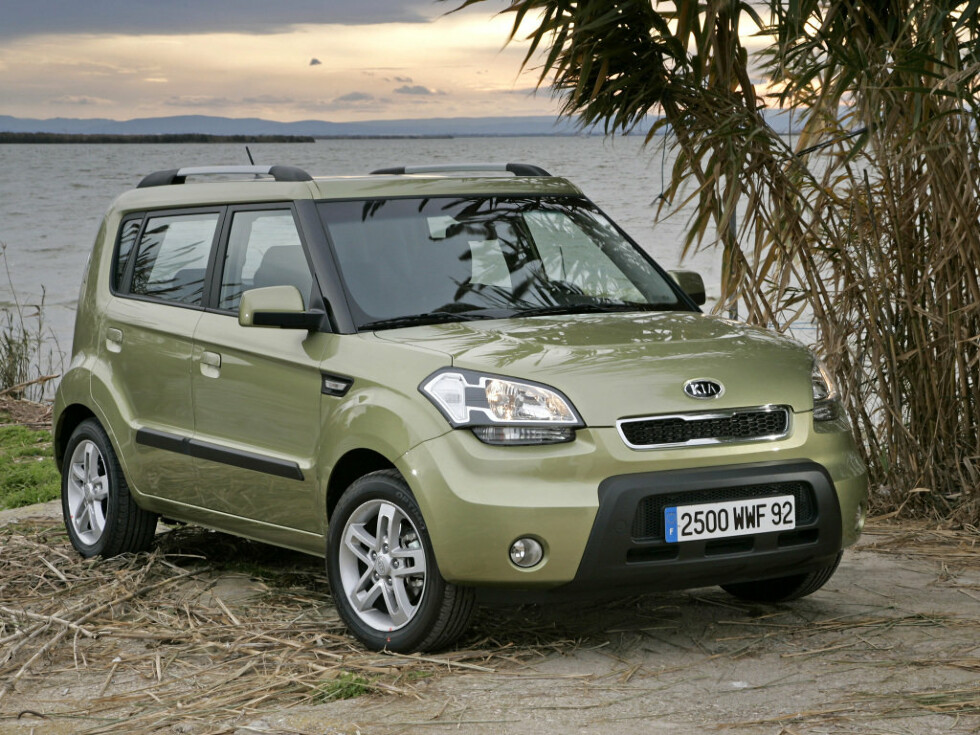 Коврики текстильные "Стандарт" для Kia Soul I (хэтчбек 5 дв / AM) 2008 - 2011, черные, 5шт.